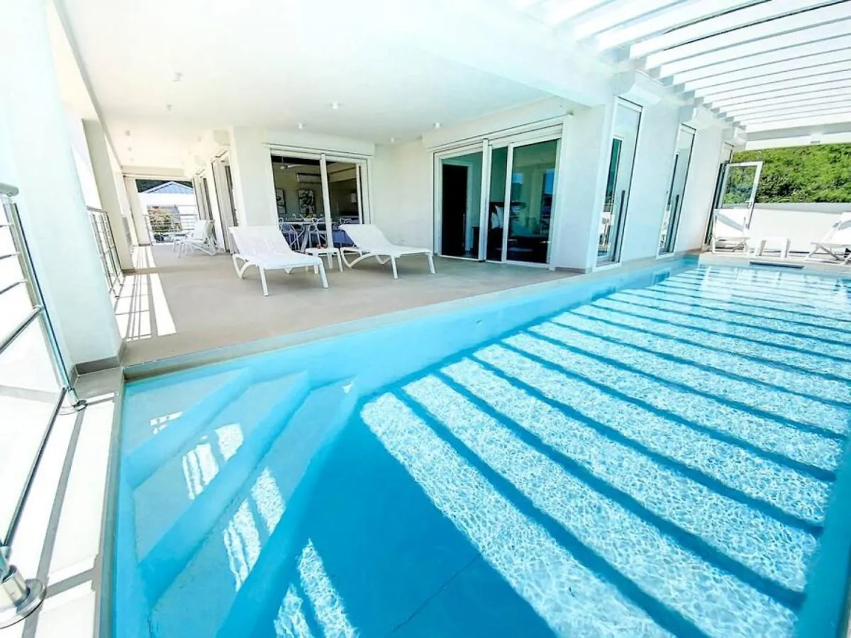 Villa Christine, Private Pool, Sea View, Cul De Sac